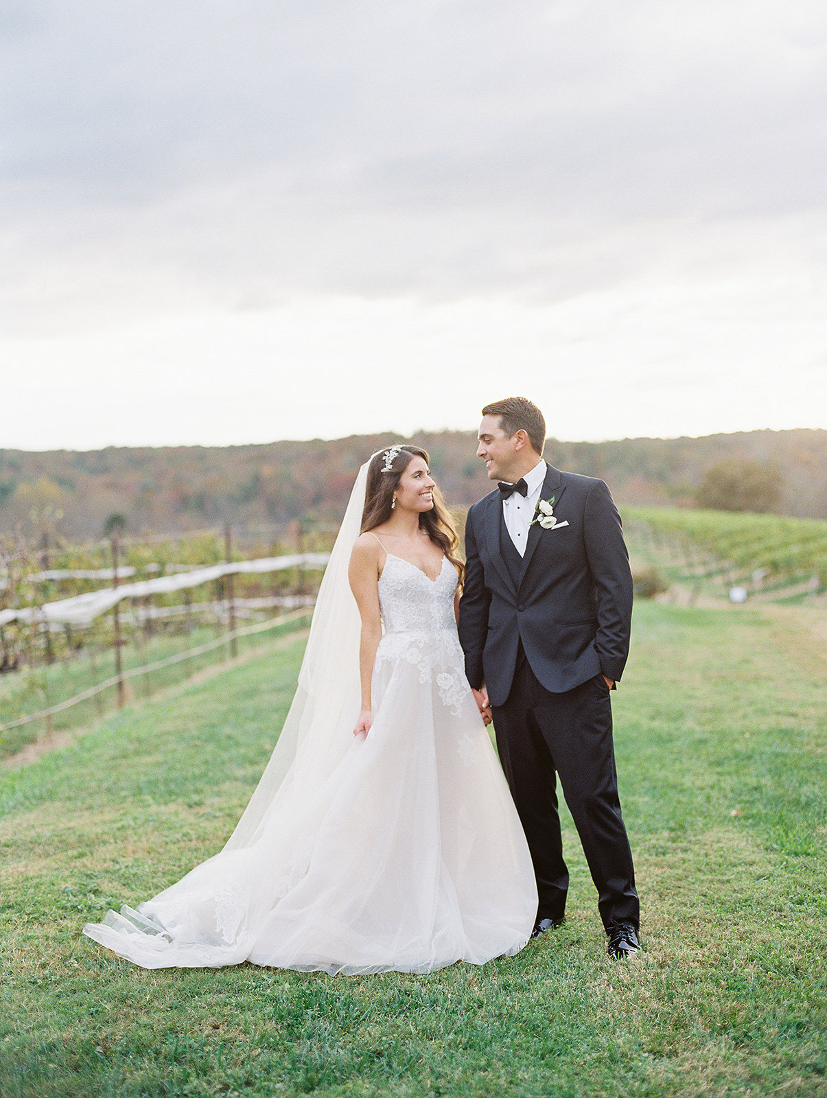 montaluce-winery-wedding-dahlonega-fine-art-film-hannah-forsberg-atlanta-photographer-17.jpg