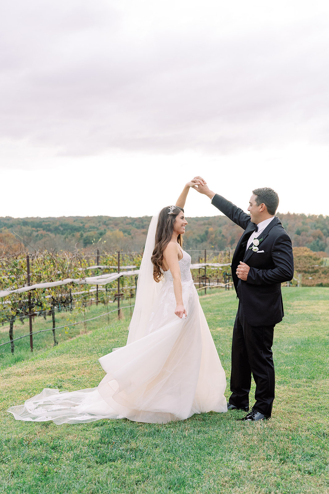 montaluce-winery-wedding-dahlonega-fine-art-film-hannah-forsberg-atlanta-photographer-22.jpg