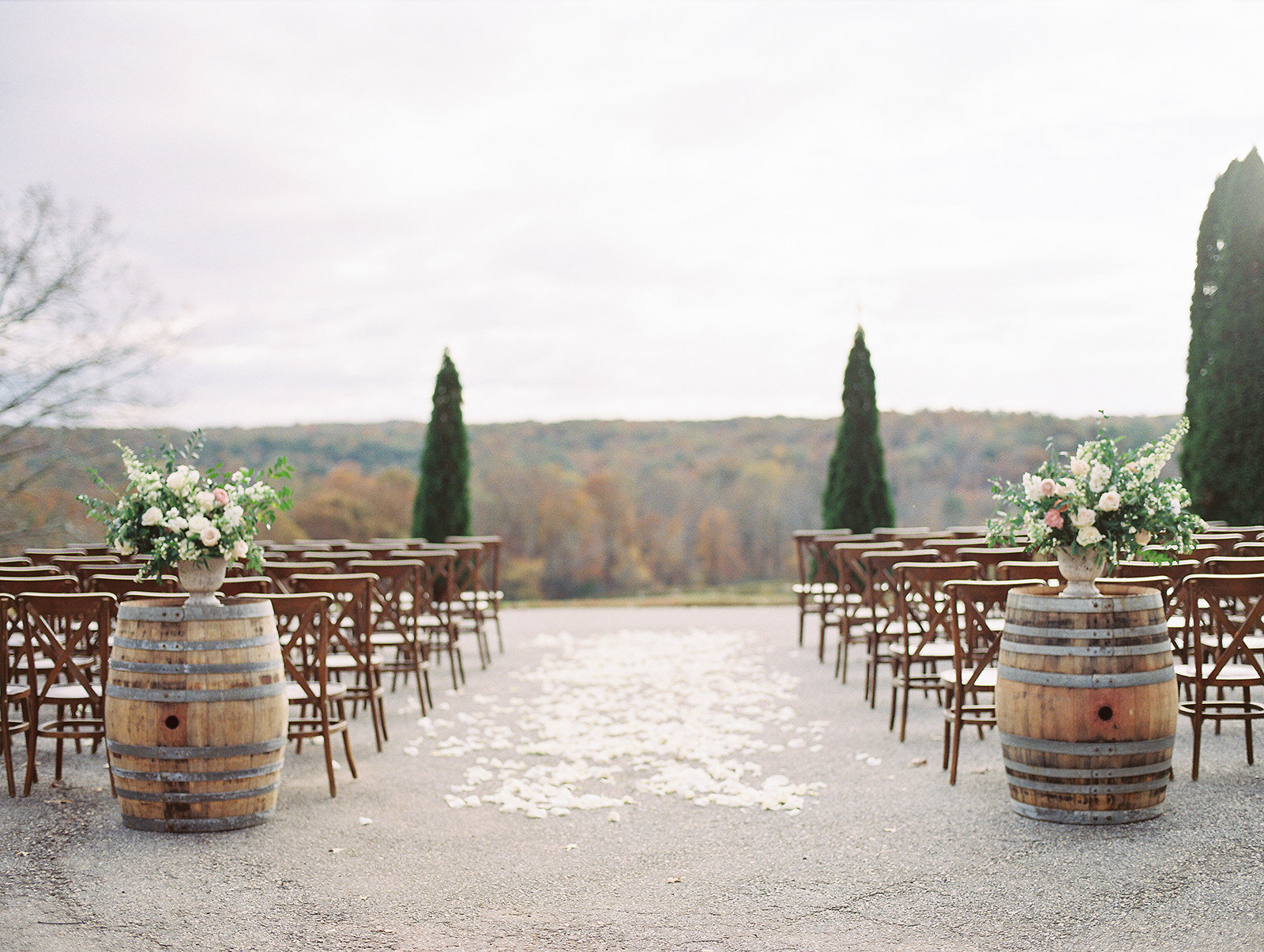 montaluce-winery-wedding-dahlonega-fine-art-film-hannah-forsberg-atlanta-photographer-9.jpg