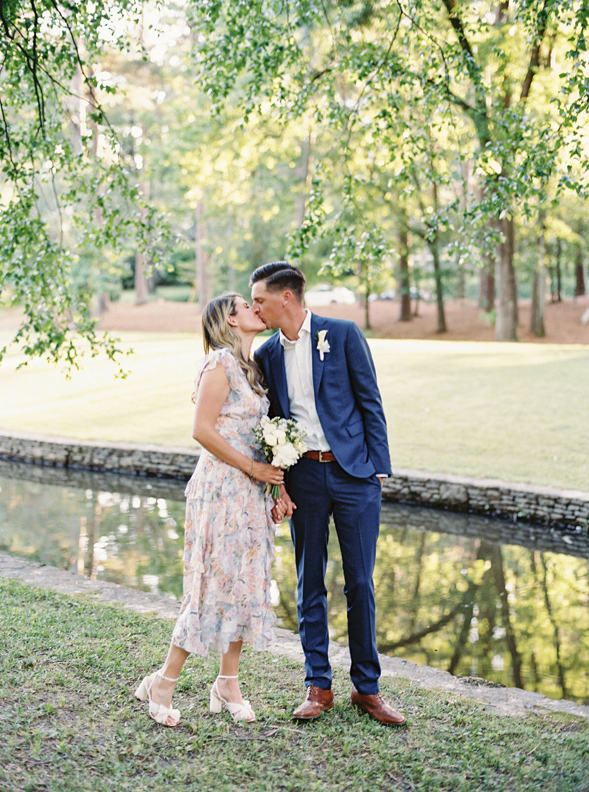 atlanta-wedding-photographer-buckhead-park-elopement-hannah-forsberg011.JPG