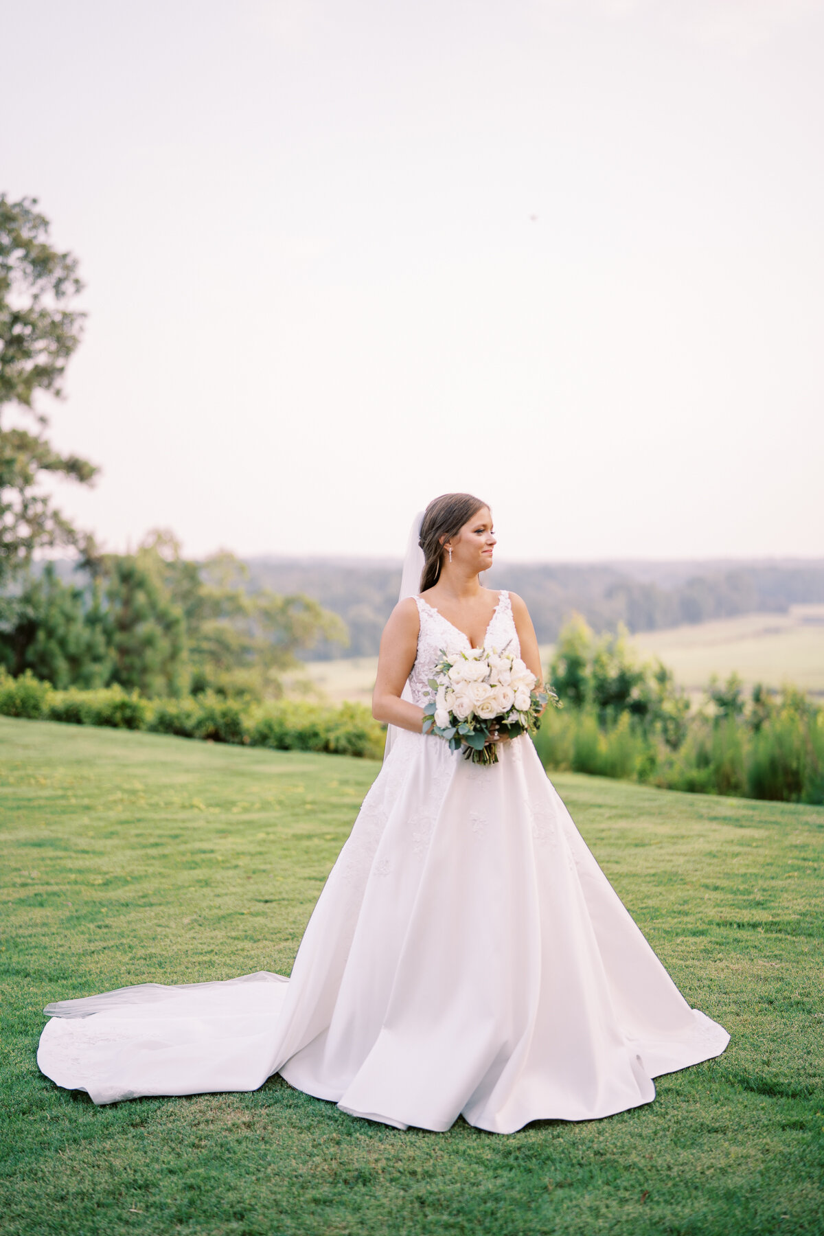 Foxhall Resort Wedding at Stables Legacy Lookout - Atlanta Film Wedding Photographer Hannah Forsberg-16.jpg