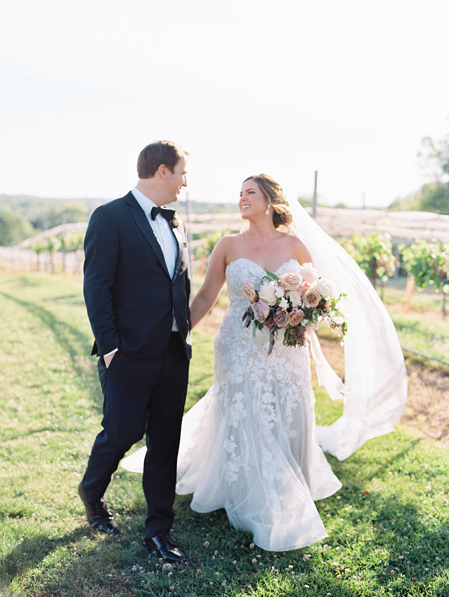 www.hannahforsberg.co-kayla-stephen-wedding-portraits-136.jpg