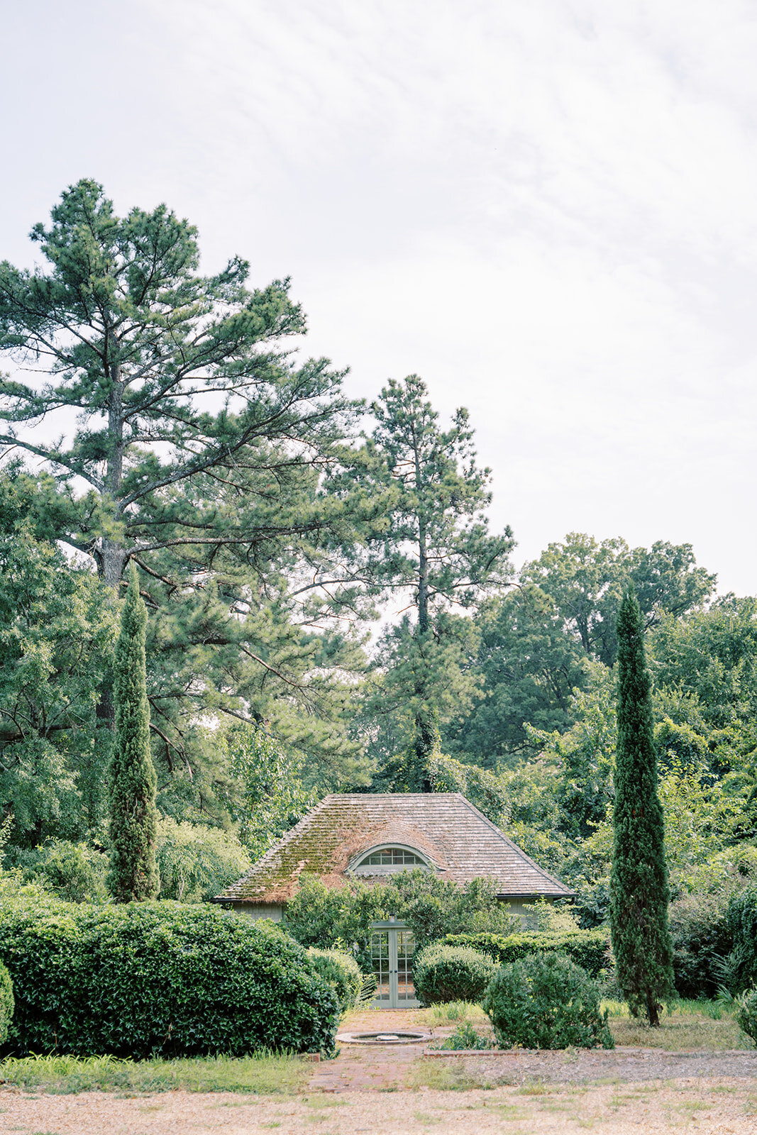 VanLandingham Estate Charlotte North Carolina Venue Tour Hannah Forsberg Photographer-011.JPG