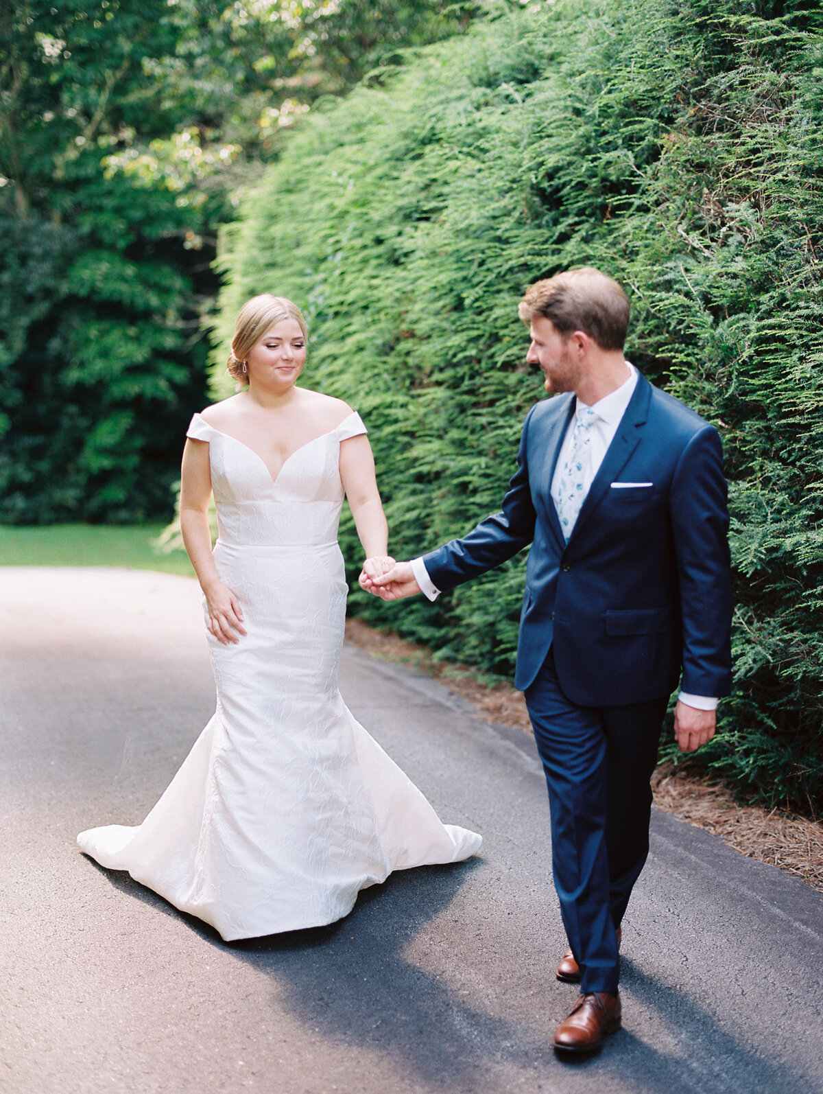 the farm at old edwards inn wedding highlands north carolina hannah forsberg wedding film photographer destination-15.jpg