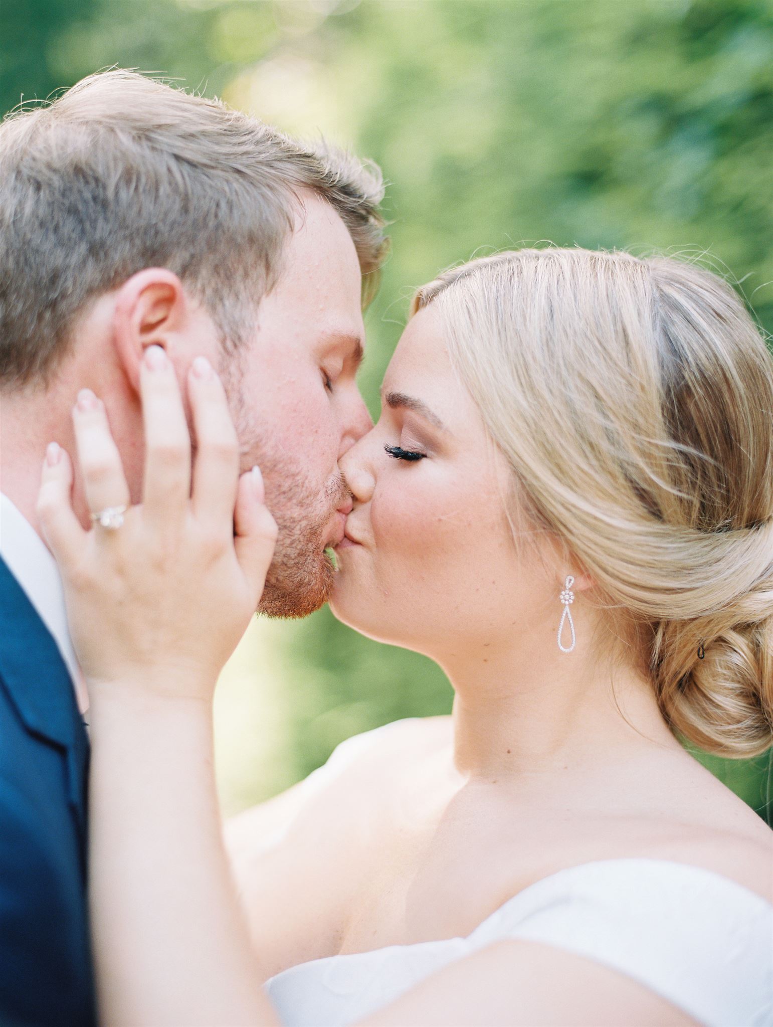 The Farm at Old Edwards Inn Wedding Highlands North Carolina Atlanta Boutique Film photographer | Hannah Forsberg www.hannahforsberg.com