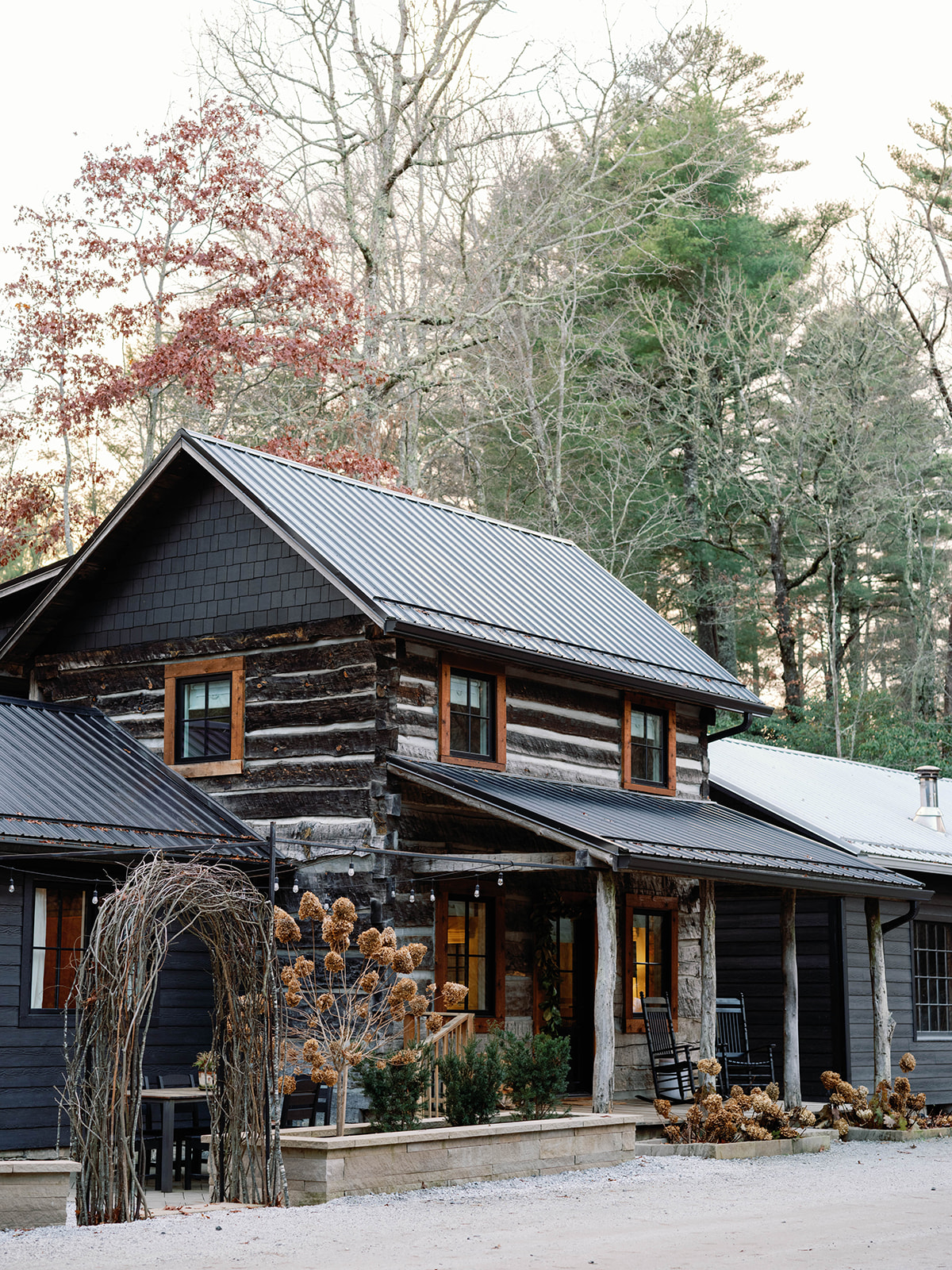 Emergence Events Highlands, Log cabin highlands, Honest review on emergence events, Highlands North Carolina Photographer, Old Edwards inn, Flat Mountain Farm - Hannah Forsberg www.hannahforsberg.com, destination wedding photographer, Atlanta wedding photographer