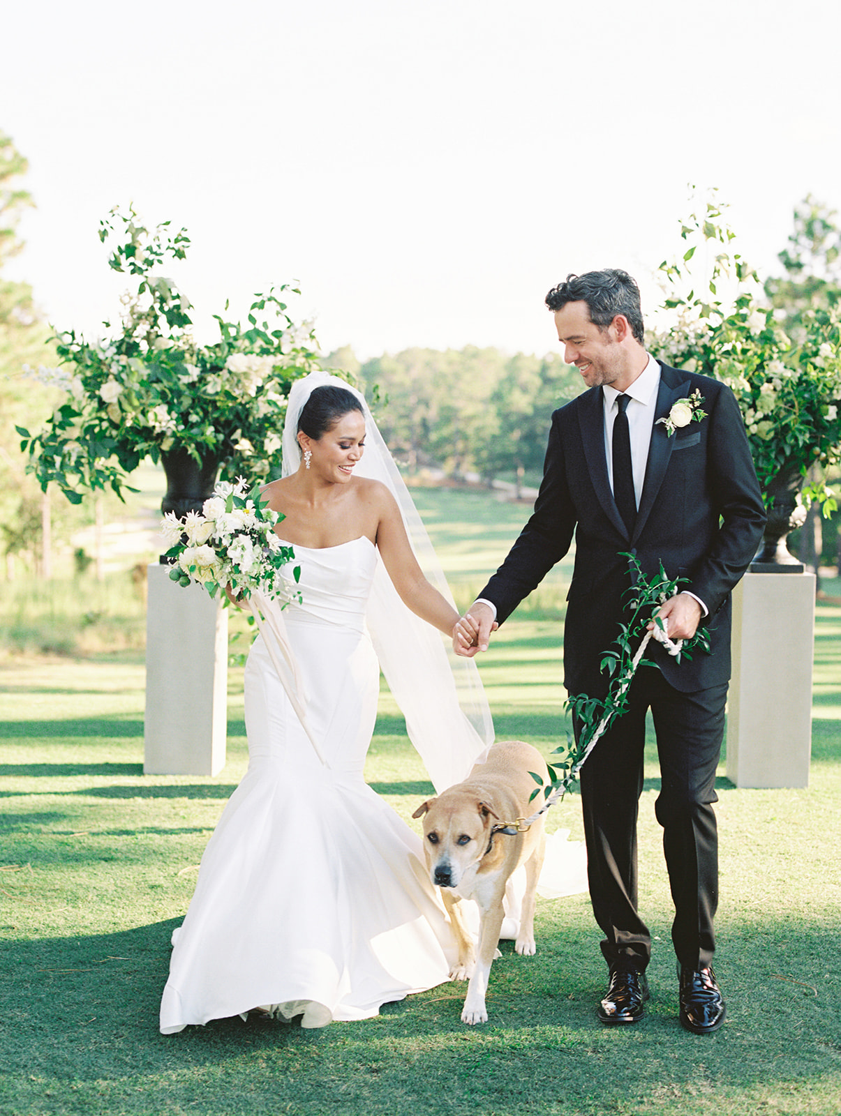 PGA golf tour player lanto griffin marries maya brown in beautiful wedding on golf course, exclusive wedding photos by Hannah Forsberg