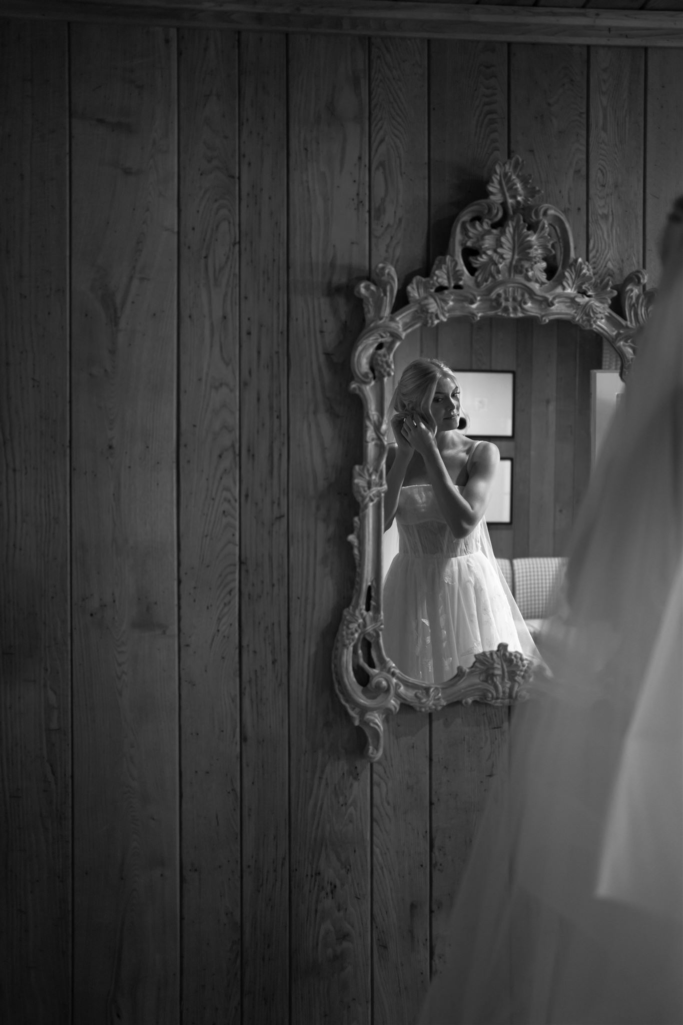 Bridal portrait in mirro highlands north carolina bride